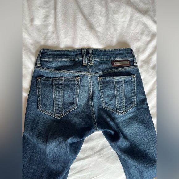 Burberry Brit Skinny Leg Jeans w/ Zipper Accents - Picture 5 of 8